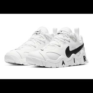 Nike Air Barrage Low Backs Up In Basic White